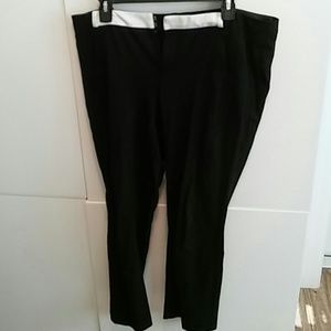INC International Concepts Capris Skinny leg